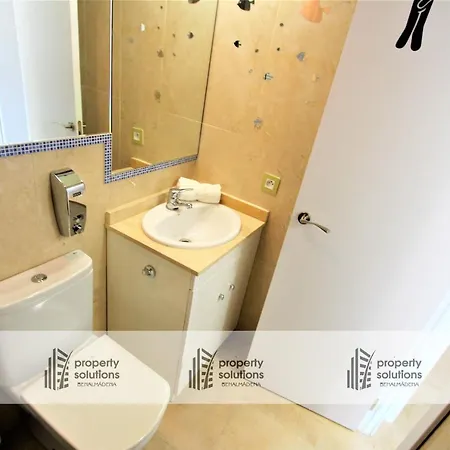 Apartment Patos Ii - A 300 M De Playa - Piscina - Parking Gratis - Excelente Conexion Wifi Benalmadena